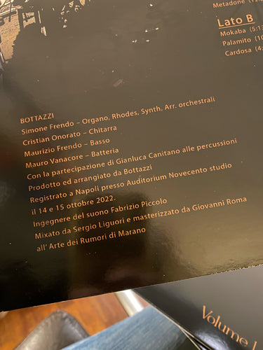 BOTTAZZ! <br> VOLUME 1