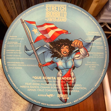 STRETCH AND BOBBITO <br> QUE BONITA BANDERA